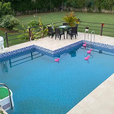 The Singh Farm Cosy Private Pool Farm Villa 구르가온 외부 사진