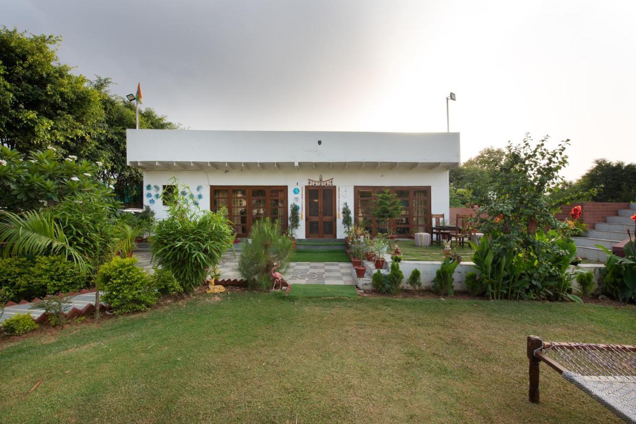 The Singh Farm Cosy Private Pool Farm Villa 구르가온 외부 사진