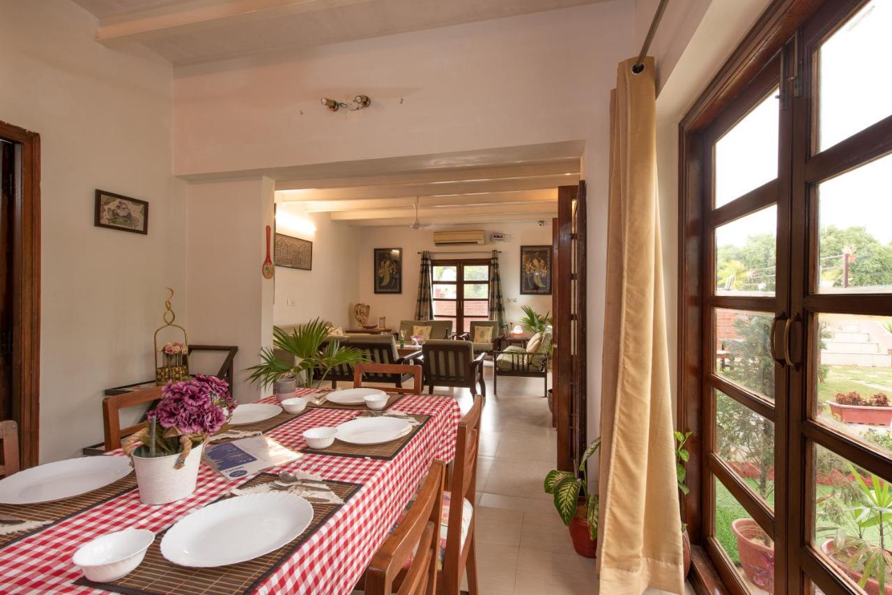 The Singh Farm Cosy Private Pool Farm Villa 구르가온 외부 사진